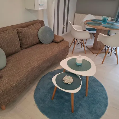 Mona Apartman